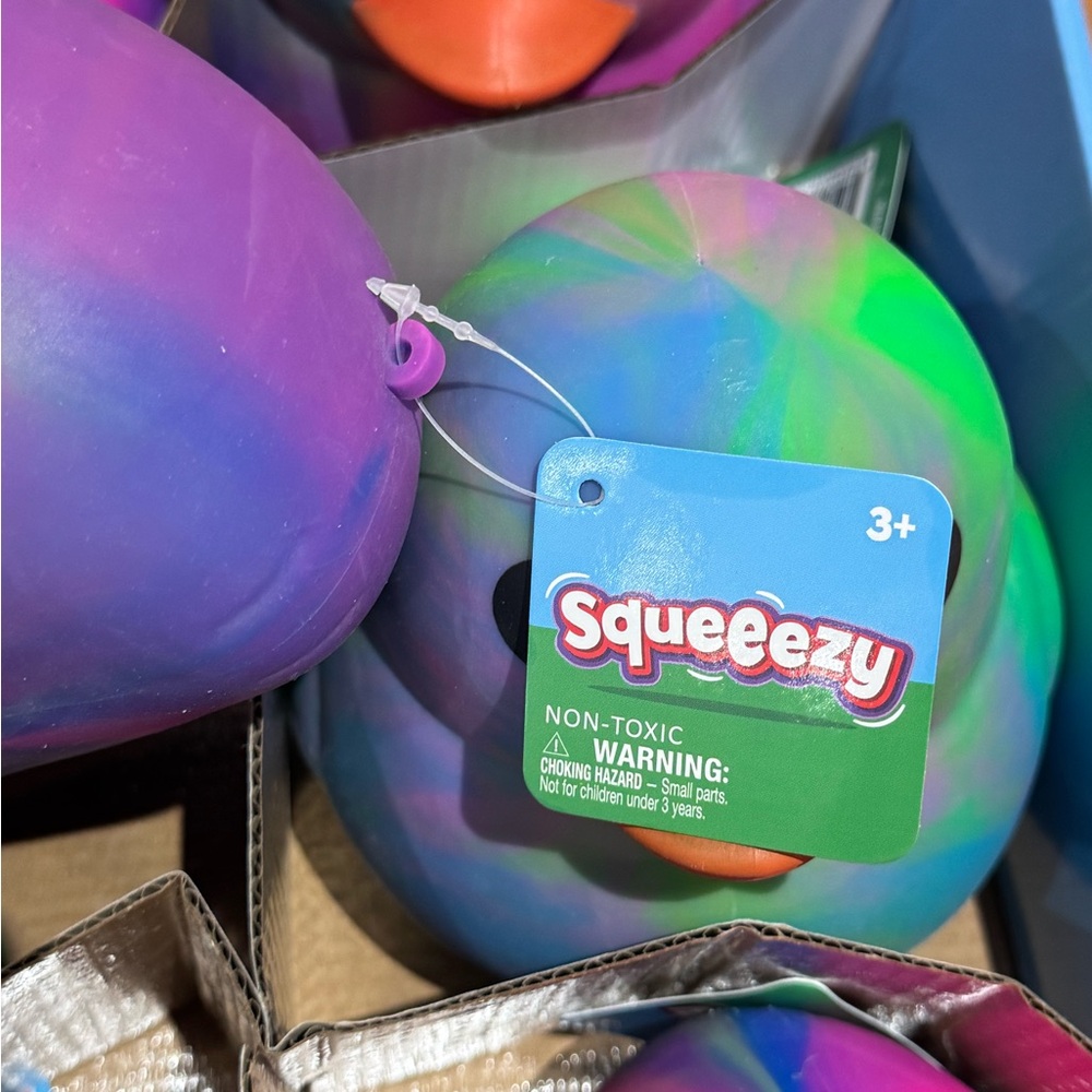 ONE Squeezy Squeeezy tie dye Squishy Duck NWT Toymendous - Picture 8 of 9